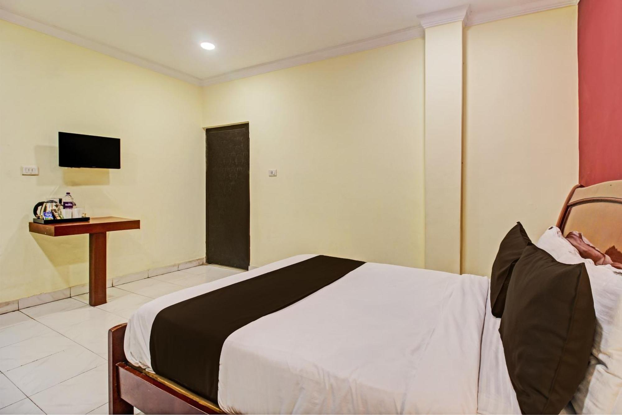 Hotel O Ruma Near Nampally Railway Station Hyderabad Ngoại thất bức ảnh