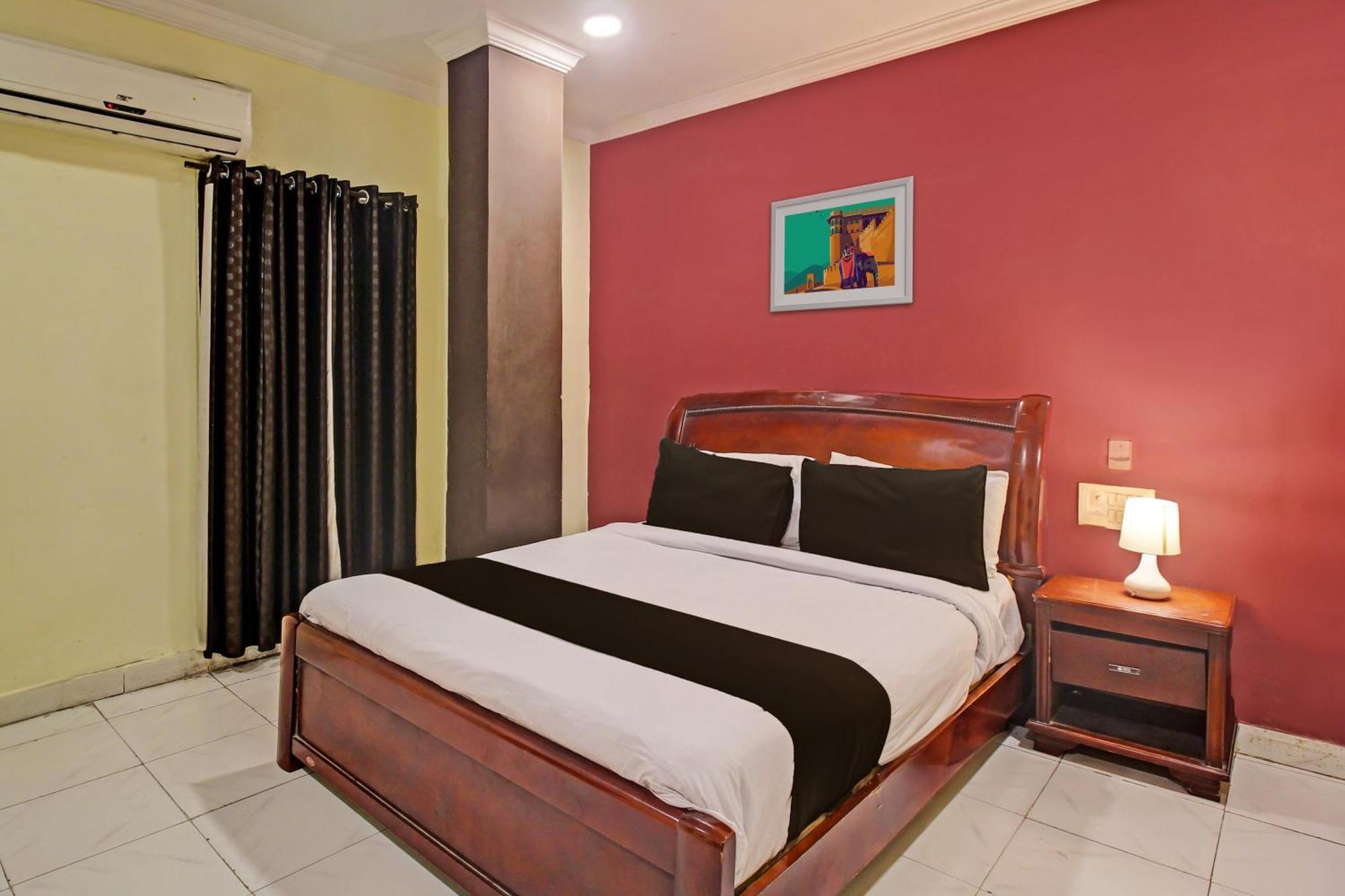 Hotel O Ruma Near Nampally Railway Station Hyderabad Ngoại thất bức ảnh