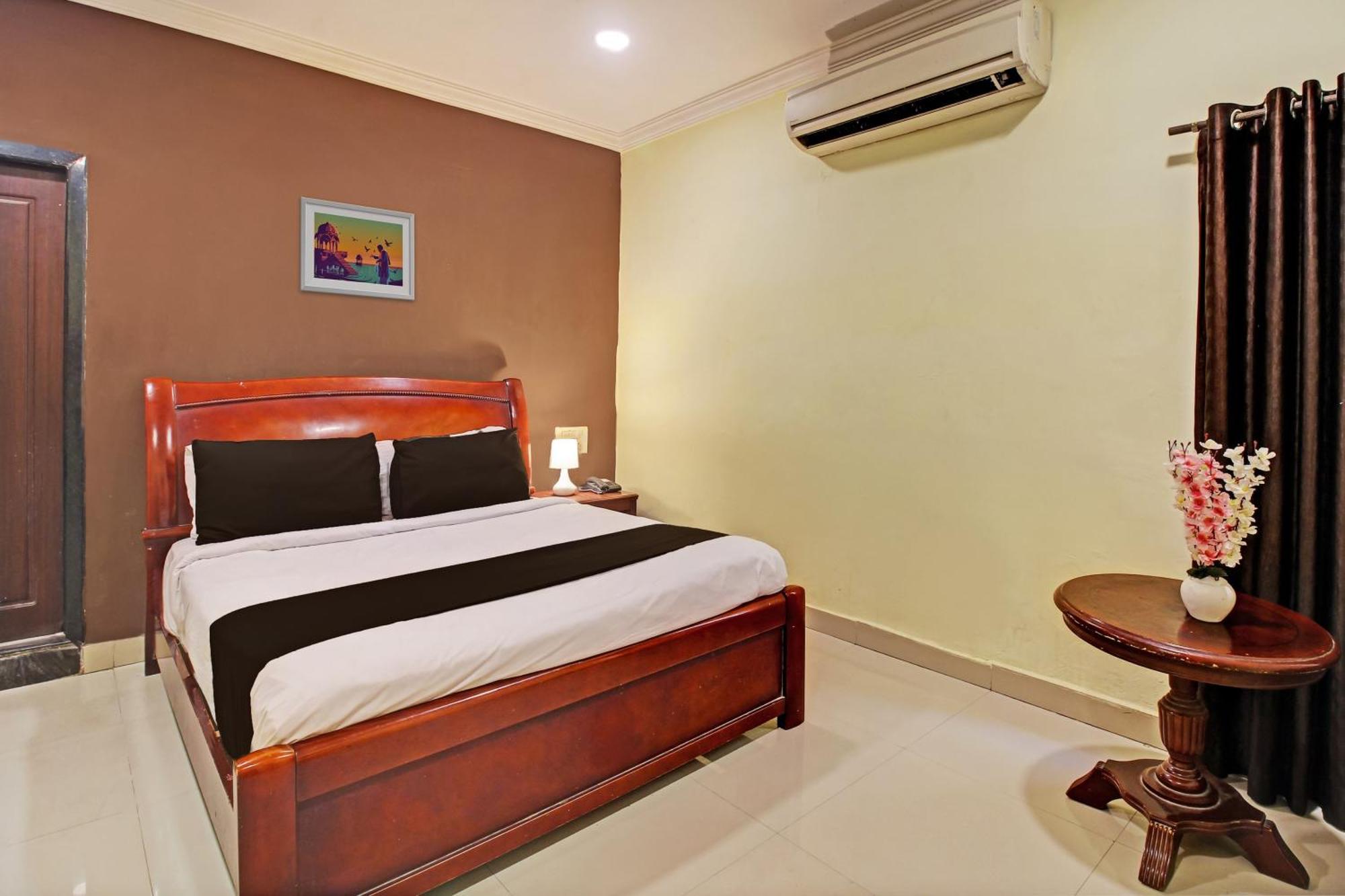 Hotel O Ruma Near Nampally Railway Station Hyderabad Ngoại thất bức ảnh