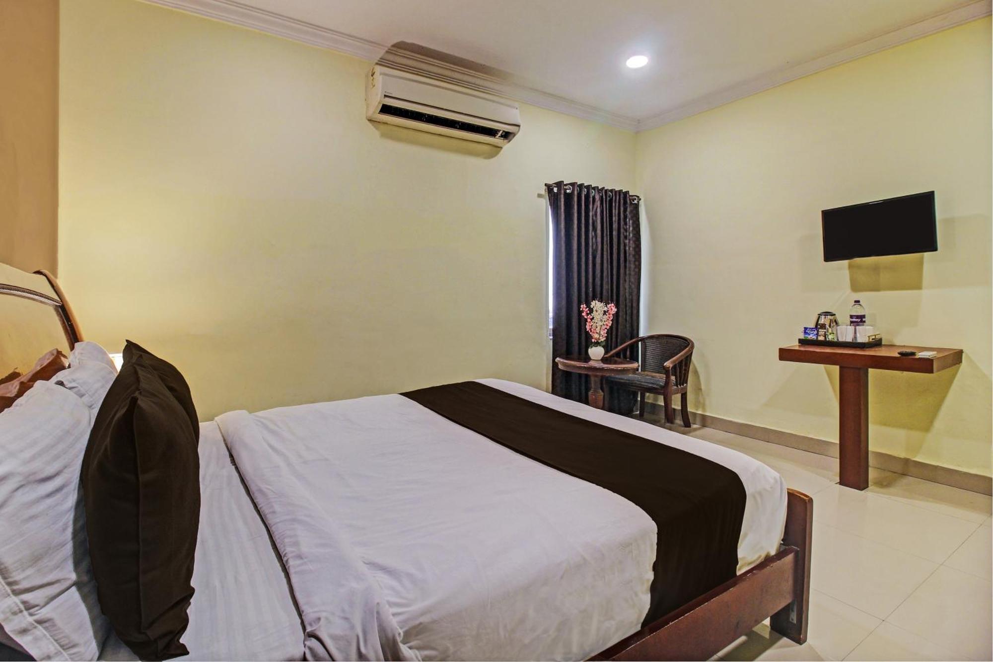 Hotel O Ruma Near Nampally Railway Station Hyderabad Ngoại thất bức ảnh