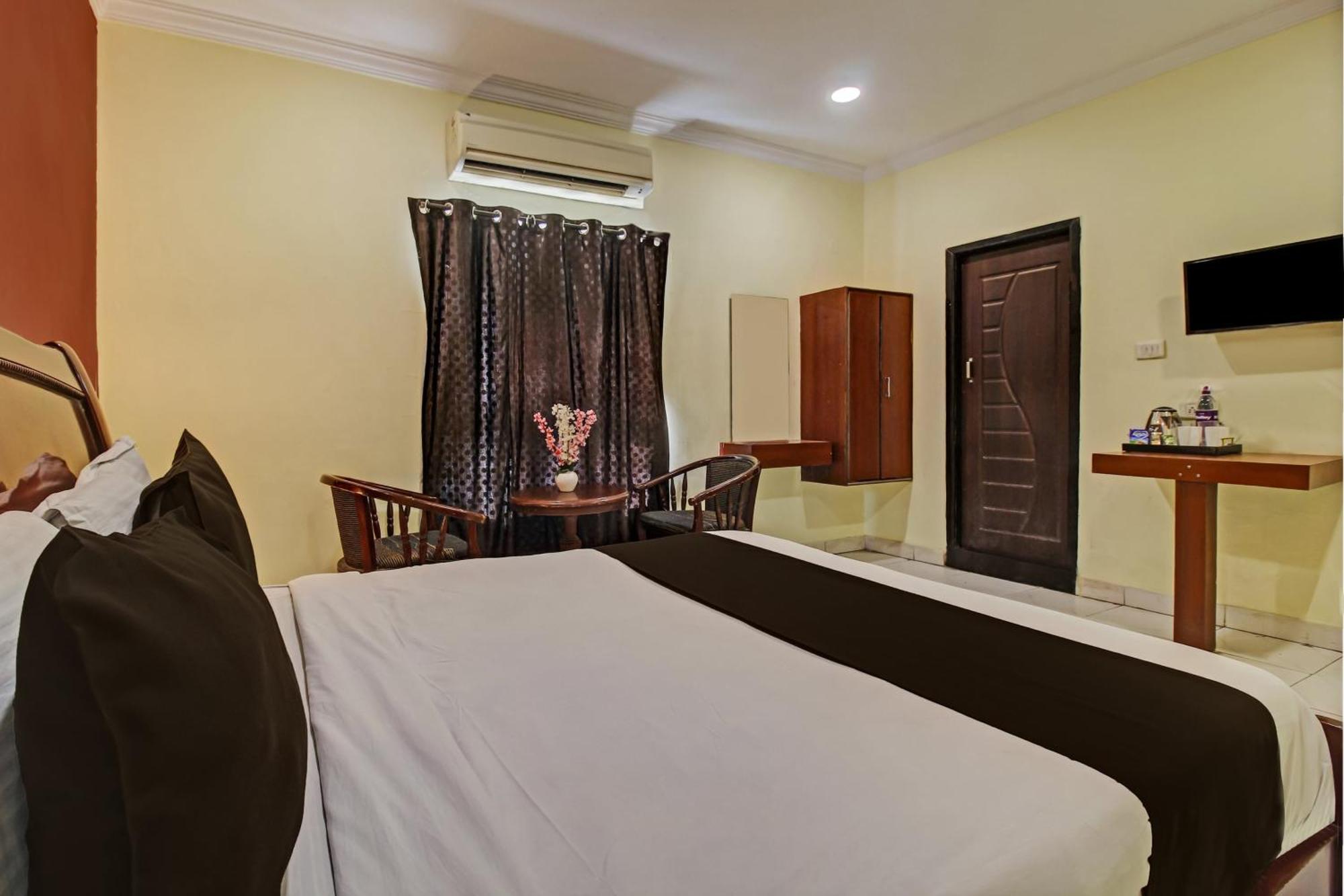 Hotel O Ruma Near Nampally Railway Station Hyderabad Ngoại thất bức ảnh
