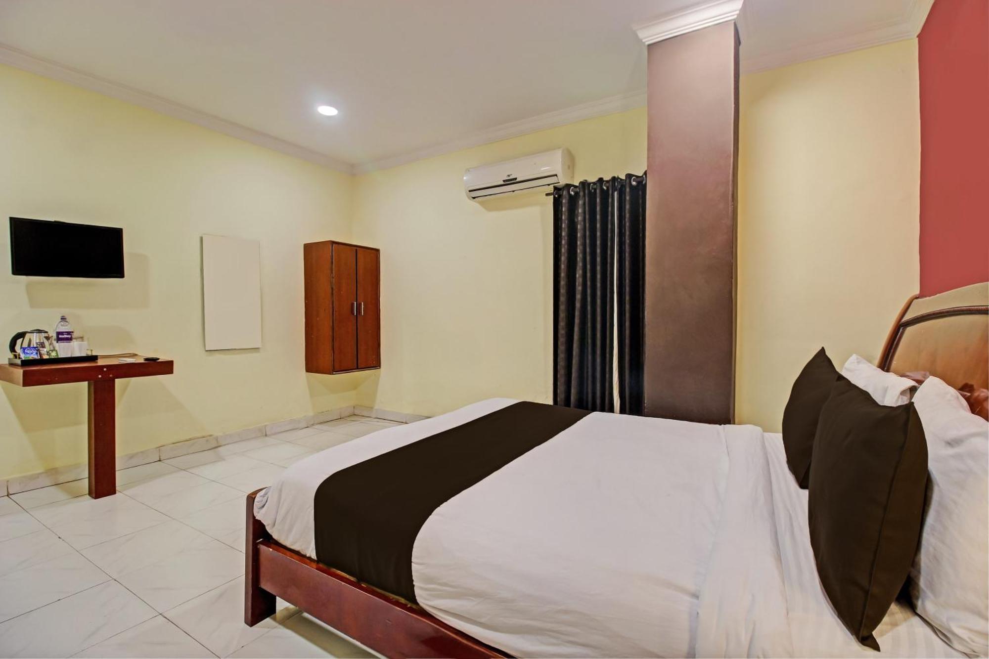Hotel O Ruma Near Nampally Railway Station Hyderabad Ngoại thất bức ảnh